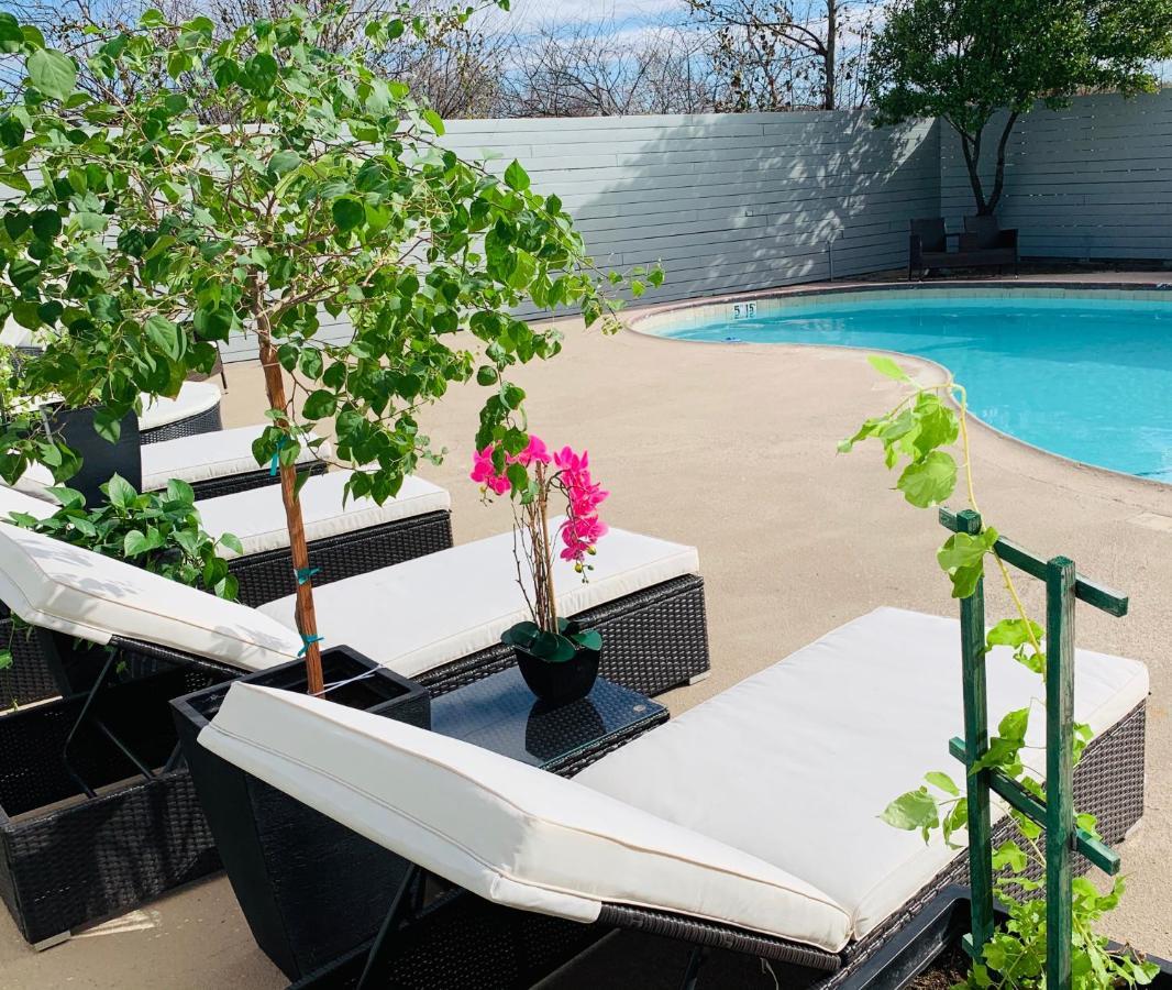 Stratus Suites Boutique Hotel Killeen Extérieur photo